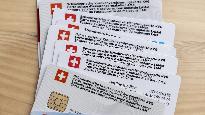 Die Schweizerinnen und Schweizer sind allgemein zufrieden mit ihren Krankenkassen. Laut einer am Donnerstag veröffentlichten Umfrage des Vergleichsdiensts moneyland.ch werden nicht die Kassenleistungen, sondern vor allem die Prämien kritisiert. …