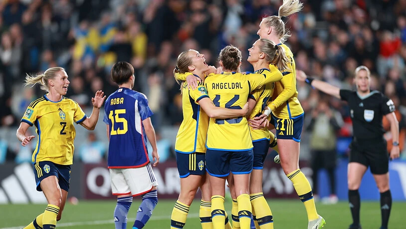 Die Schwedinnen werfen nach Topfavorit USA auch die bislang so souveränen Japanerinnen aus dem Turnier und stehen im Halbfinal