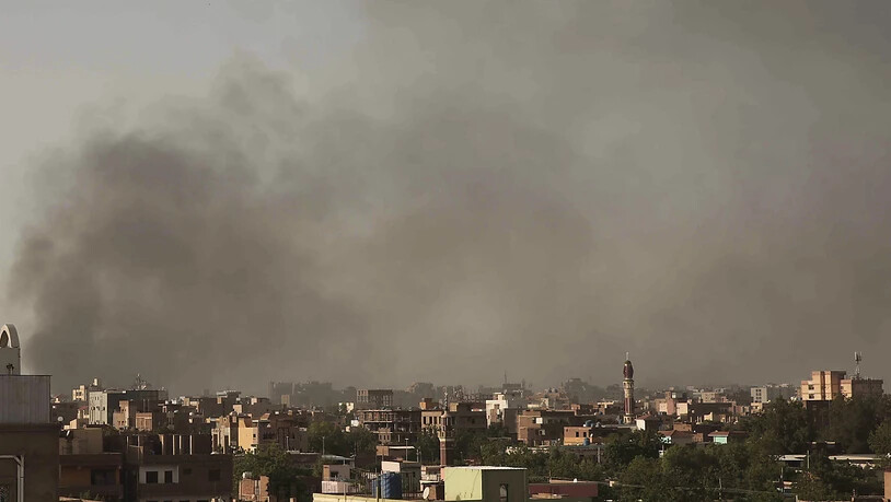 ARCHIV - Die Kämpfe in Sudans Hauptstadt Khartum gehen weiter. (Archivbild) Foto: Marwan Ali/AP/dpa