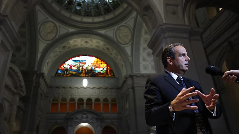 Mitte-Präsident Gerhard Pfister hält sich zu den Ambitionen seiner Partei für einen zweiten Bundesratssitz bedeckt. (Archivbild)