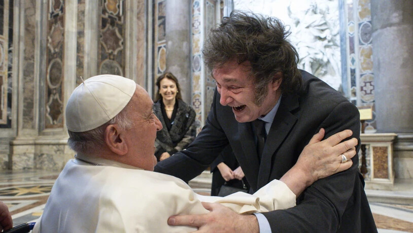 Im Wahlkampf um das höchste Staatsamt hatte der Argentinier Javier Milei den Papst noch als "Dummkopf" und "Hurensohn" beschimpft. Am Sonntag trafen sich beide im Vatikan.