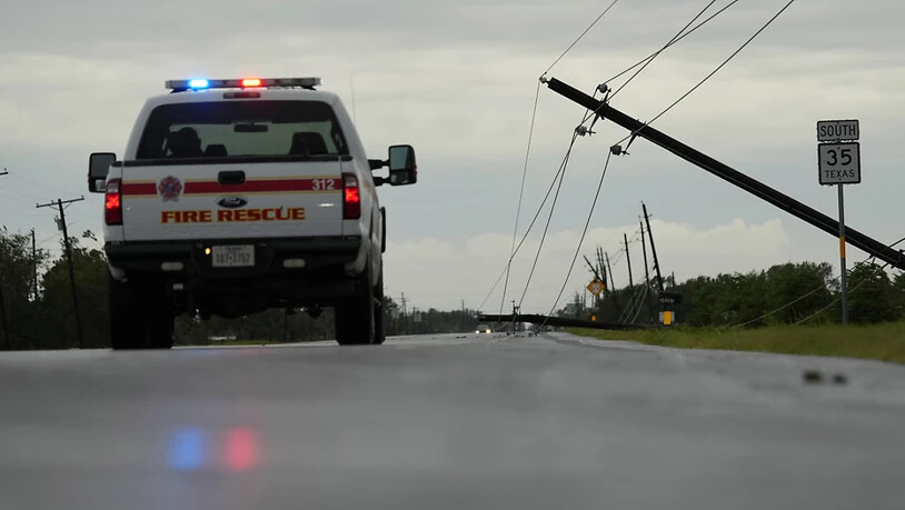 Umgestürzte Strommasten in Texas. Foto: Eric Gay/AP/dpa