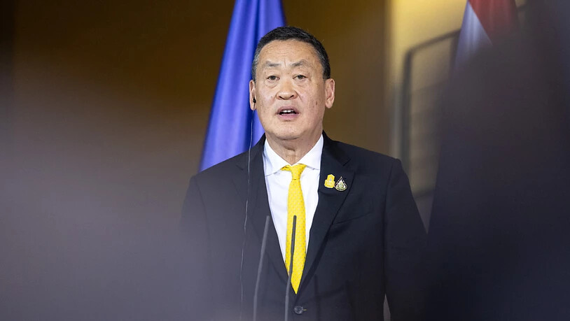 ARCHIV - Der thailändische Ministerpräsident Srettha Thavisin spricht auf einer Pressekonferenz im Bundeskanzleramt. Nun wurde er in dem südostasiatischen Land seines Amtes enthoben. Foto: Hannes P Albert/dpa