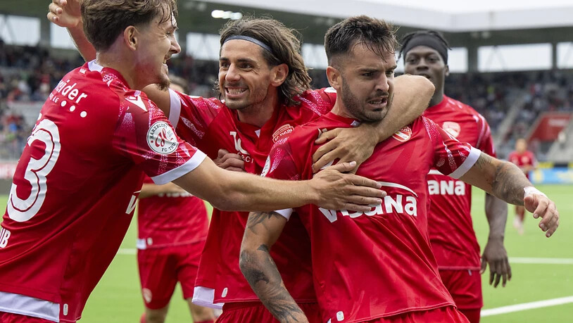 Die Thuner freuen sich über das 3:1