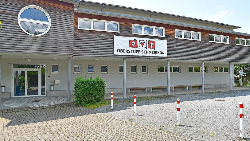 Dicke Luft: An der Oberstufe Schmerikon gibt es Streit um einen langjährigen Schulleiter.    