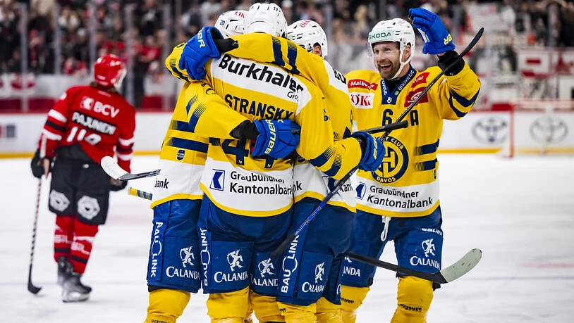 Gleich sechsmal konnten die Davoser Spieler in Davos jubeln