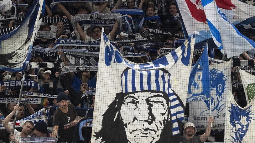 Der HC Ambri-Piotta gewann das stimmungsvolle Tessiner Derby gegen Lugano 2:1 nach Penaltyschiessen und verbesserte die Ausgangslage am unteren Playoff-Strich