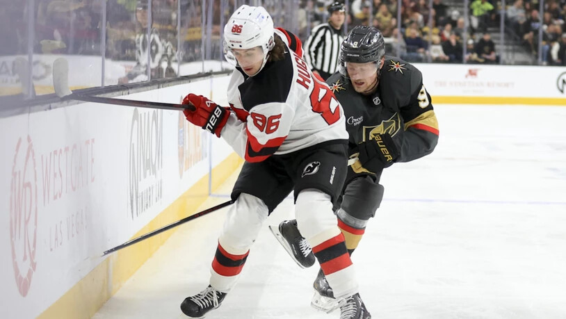 Jack Hughes, der Topskorer der New Jersey Devils, im Spiel gegen die Vegas Golden Knights