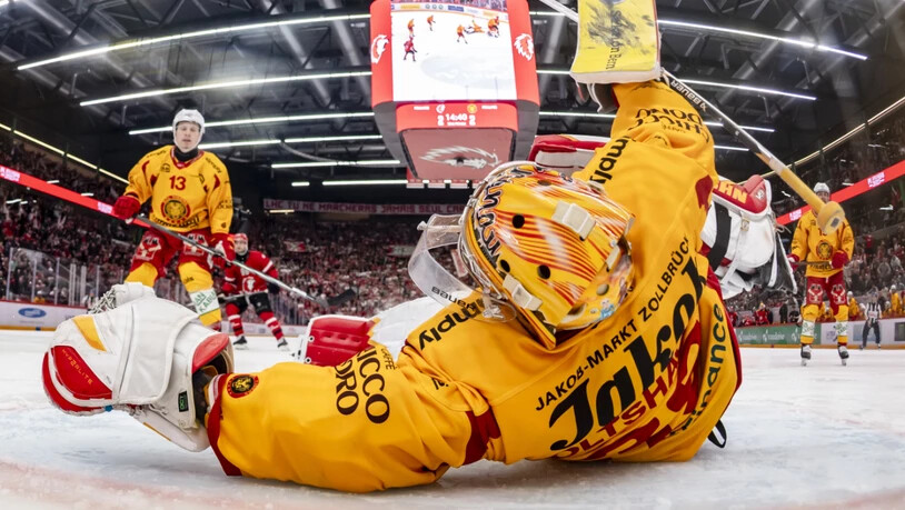 Langnaus Goalie Luca Boltshauser zeigt in Lausanne eine starke Partie (44 Paraden), muss aber dennoch vier Mal hinter sich greifen