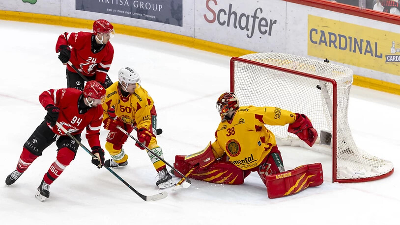Tigers-Goalie Stephane Charlin, der die Langnauer in Richtung Genf verlässt, konnte das Playoff-Out nicht verhindern