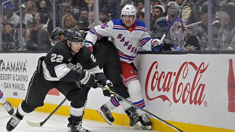 Gross in Form: Kevin Fiala (li.) entwischt New Yorks Nicolas Aube-Kubel