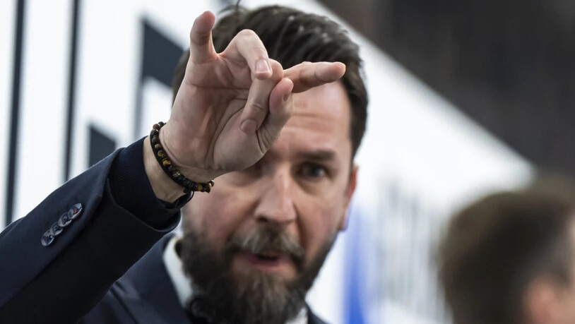 Fribourgs Cheftrainer Lars Leuenberger liess sich am Dienstag nicht in die Karten schauen