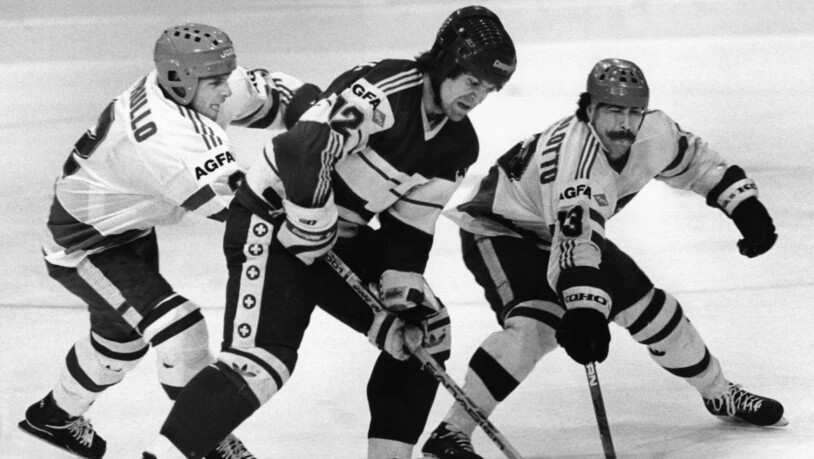 Urs Bärtschi (Mitte) war zwischen 1981 und 1986 Schweizer Nationalspieler