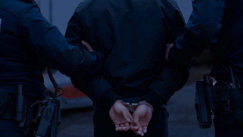 Das wird ein Nachspiel haben: Ein Mann mischte sich in einen Streit am Bahnhof Rapperswil ein.