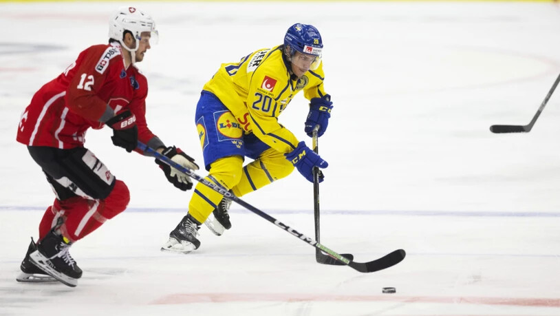 Der schwedische Stürmer André Petersson im Jahr 2023 während eines Länderspiels gegen die Schweiz