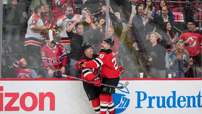 Timo Meier (rechts) trifft zum 3:3