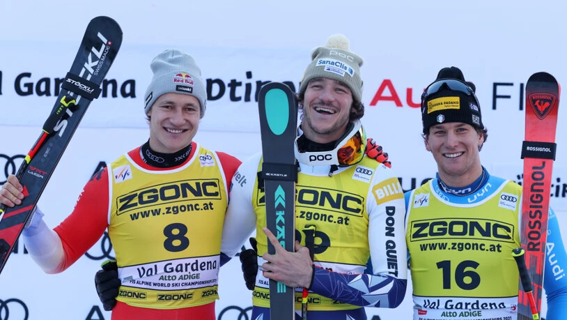 Routinier Marco Odermatt mit zwei Neulingen auf dem Podest: der tschechische Sensationssieger Jan Zabystran (Mitte) und der drittklassierte Italiener Giovanni Franzoni