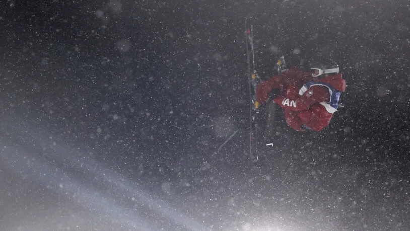 Die Kanadierin Megan Oldham trotzt dem Schnee in Livigno