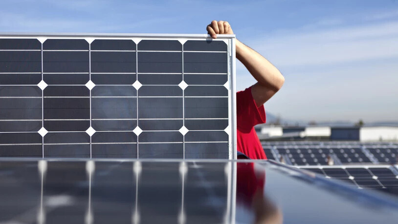 Brüssel will mit neuen Regeln im öffentlichen Beschaffungswesen unter anderem die Photovoltaik-Produktion in Europa stärken. (Symbolbild)