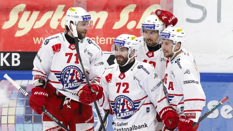 Die Lakers-Spieler hatten zum Auftakt der Viertelfinal-Serie gegen Fribourg-Gottéron allen Grund zum Jubeln