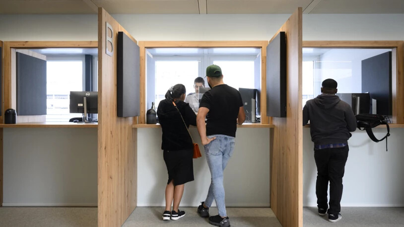 Ab 16 Jahren können Personen in der Schweiz ohne Einwilligung der Eltern oder gesetzlicher Vertreter beim Zivilstandsamt eine Änderung des Geschlechts und des Vornamens beantragen. (Archivbild)