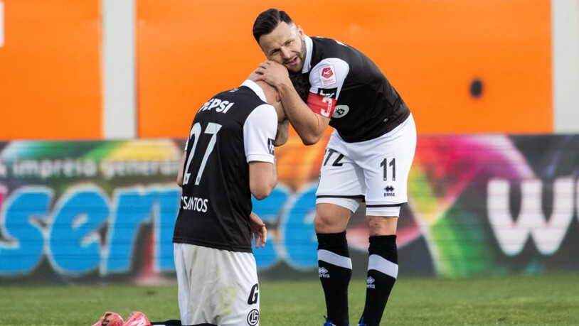Assistgeber Renato Steffen gratulierte Daniel Dos Santos zu seinem Traumtor beim 1:0-Sieg von Lugano gegen Thun
