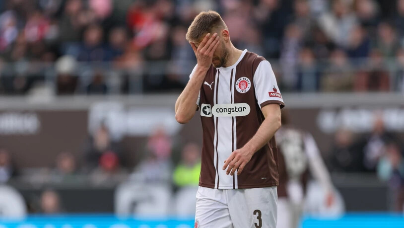 Karol Mets für St. Pauli zuerst Torschütze, dann Penalty-Verursacher