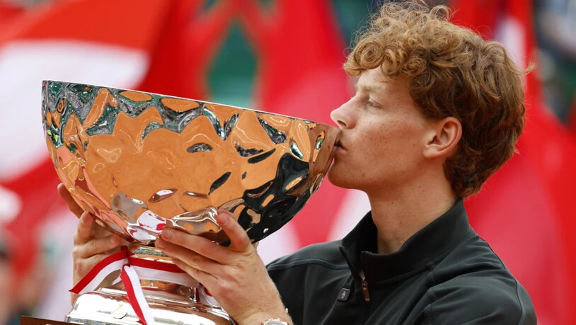 Will auch in Madrid die Trophäe küssen: Jannik Sinner