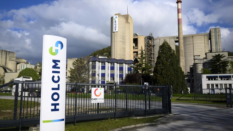 Ein starker Franken belastet das Quartalsergebnis des innerschweizer Baustoffkonzerns Holcim. (Archivbild)