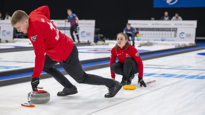 Stefanie Berset und Philipp Hösli sind an der Heim-WM weiter im Rennen um die Playoff-Plätze
