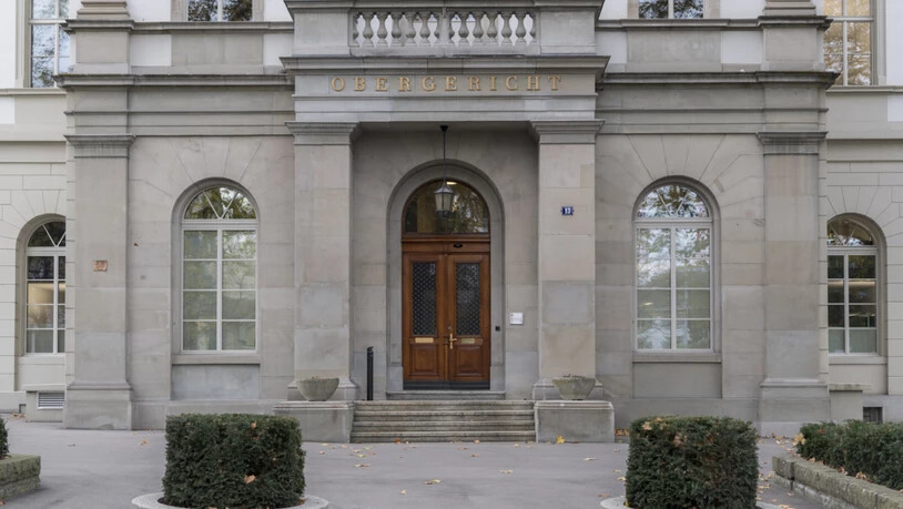 Das Zürcher Obergericht erhöht Freiheitsstrafe für Anstiftung zum Mord. (Archivbild)