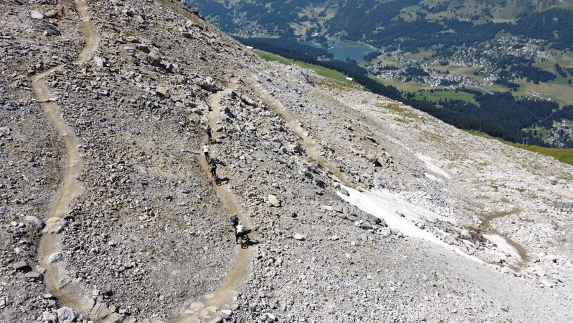 Über Stock und Stein – der neue Trail ist eher für geübte Biker gedacht.