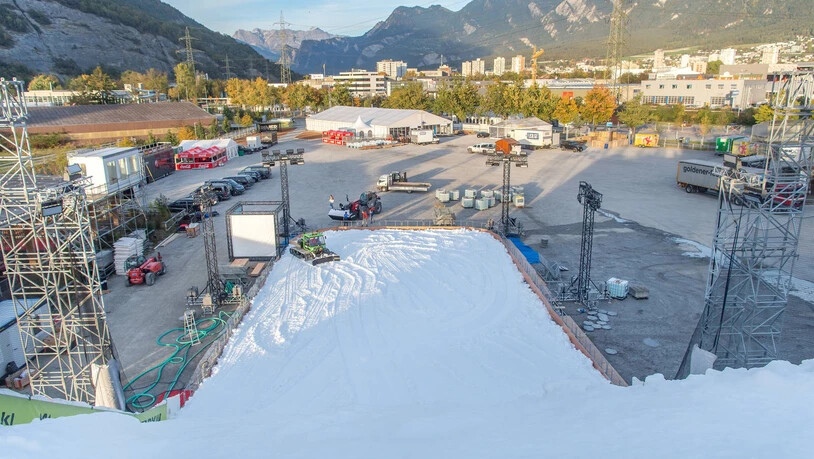 Die Aufbauarbeiten für das Big-Air-Festival in Chur sind in vollem Gange. 
