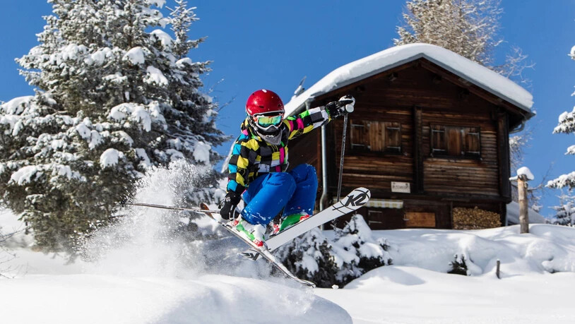 Auf dem ersten Platz: Das Skigebiet Obersaxen Mundaun führt den Ski-Preisindex von Holidu dieses Jahr an.