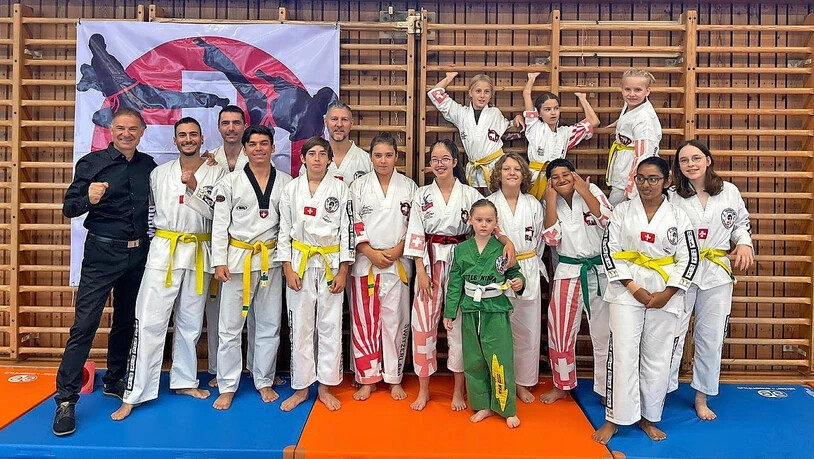 Die in Zürich-Seebach erfolgreiche Davoser Taekwondo-Delegation. 