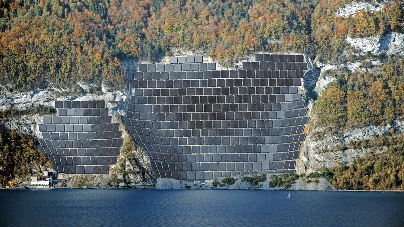 Vision: Der Solarpark im stillgelegten Steinbruch Schür zwischen Betlis und Quinten könnte nun doch noch kommen. 