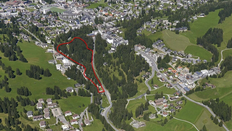 Einzonung in Lenzerheide: In der rot markierten Parzelle wird der Campingplatz Gravas ausgebaut.