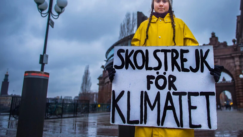 Die berühmteste Schulschwänzerin der Welt: Die damals 15-jährige Greta Thunberg protestiert Ende November 2018 vor dem schwedischen Parlament. 