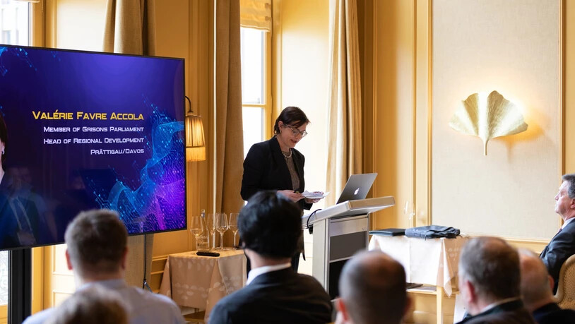 Regionalentwicklerin Valérie Favre Accola sieht Davos als einen «Chancen-Platz» auch im Bereich digitaler Transformation. 