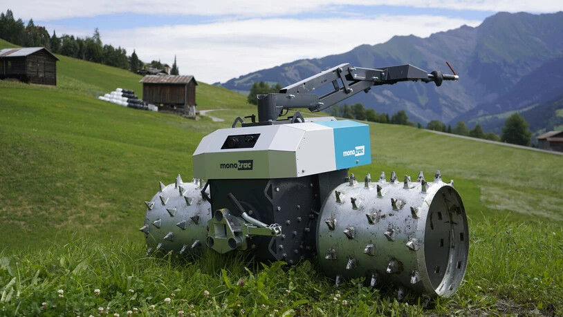 Innovation aus den Bündner Bergen: Der Monotrac ist ein elektrisch angetriebener Einachser für den Einsatz in der Landwirtschaft.