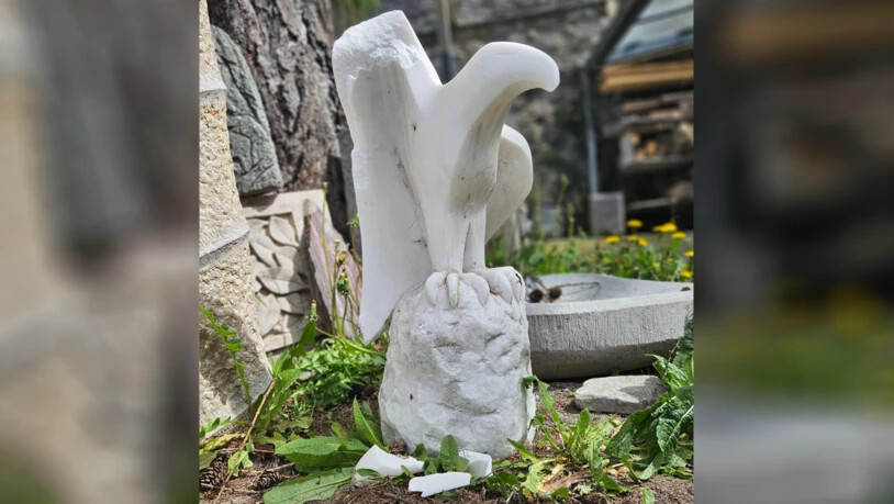 Aus der Höhe geholt und ruiniert: Die Adlerskulptur von Guido Keller wurde beschädigt auf der Jochstrasse in Chur aufgefunden.