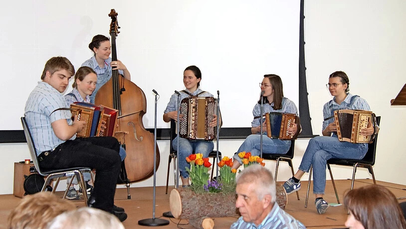Die Ländlerkapelle «Albig Anderscht» sorgte mit lüpfigen Melodien für Stimmung.