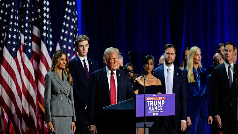 «Trump will fix it»: An seiner Wahlparty in West Palm Beach setzte Donald Trump seine Anhänger ins Bild, welche Vision er für das Land hat. 