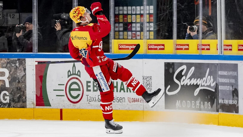 Endlich wieder einmal jubeln: Topscorer Malte Strömwall feiert den wichtigen Treffer zum 2:0 für die Rapperswil-Jona Lakers.