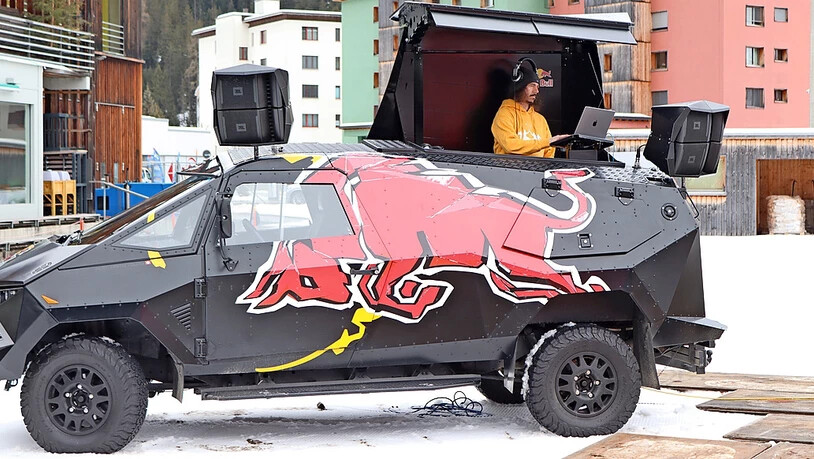 DJ mit speziellem Auftrittsort.