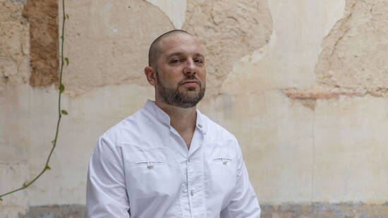 Der schweizerisch-brasilianische Künstler Guerreiro do Divino Amor wird 2024 an der der 60. Kunstbiennale in Venedig den Schweizer Pavillion gestalten. "Super Superior Civilizations" heisst seine Installation, die politische Mythologien hinterfragt.