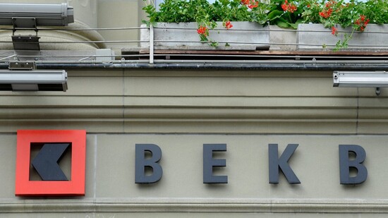 Die Berner Kantonalbank (BEKB) hat im vergangenen Jahr mehr Hypotheken vergeben und auch den Gewinn leicht gesteigert. Den Aktionären schlägt der Verwaltungsrat die nächste Dividendenerhöhung vor. (Archivbild)