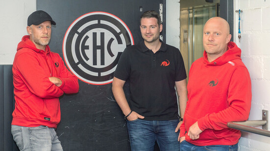 Sportliche Schlüsselfiguren beim EHC Chur: Trainer Reto von Arx, Sportchef Roger Lüdi und  Trainer Jan von Arx (von links).