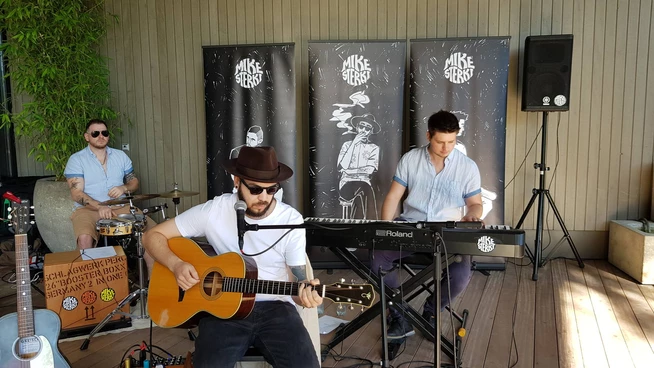 Kunterbuntes Programm: Bluesmusik von Mike Sterki...