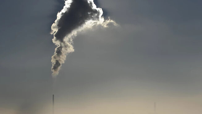 Die Schweiz soll nach dem Willen des Bundesrates dem Klimaklub der G7 beitreten. Der Klub hat zum Ziel, den CO2-Ausstoss in der Industrie zu reduzieren. (Symbolbild)